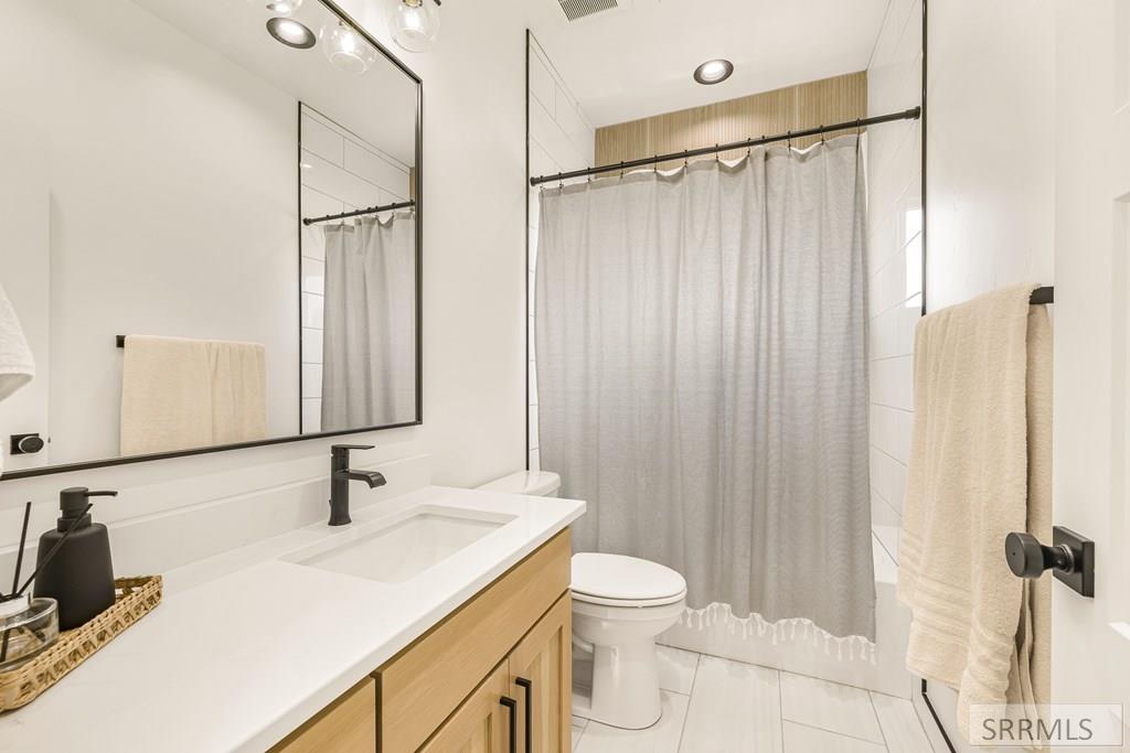 4109 East 218 North Rigby, ID 83442 - Photo 23 of 63 Main Level Bathroom
