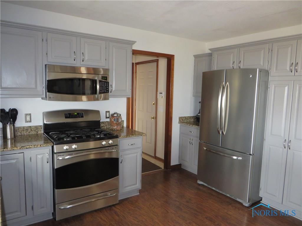 13636 Reitz Road Perrysburg, OH 43551 - Photo 7 of 32 Gallery Image 7