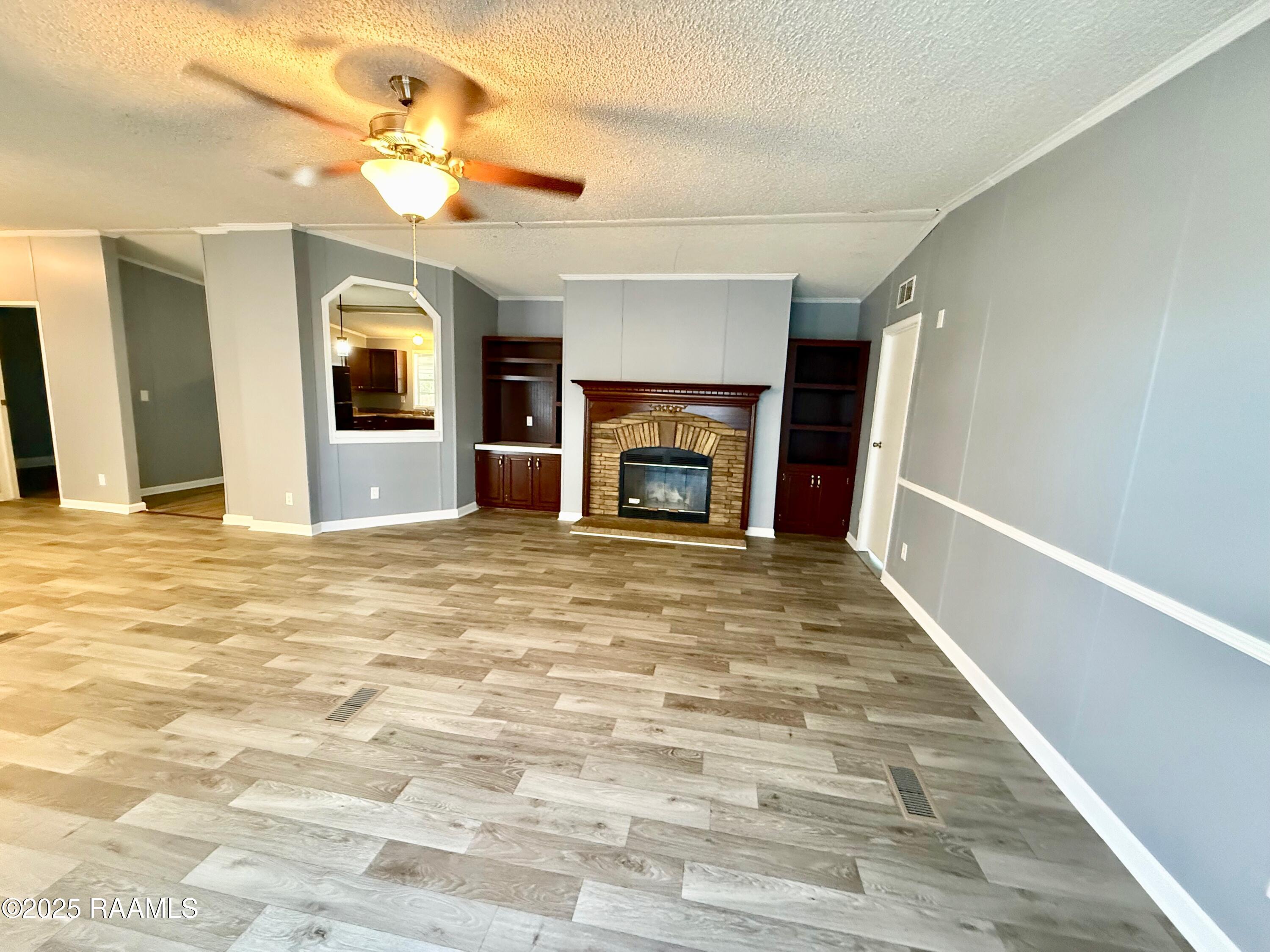 2900 Loreauville Road, Unit 1 New Iberia, LA 70563 - Photo 12 of 48 living room