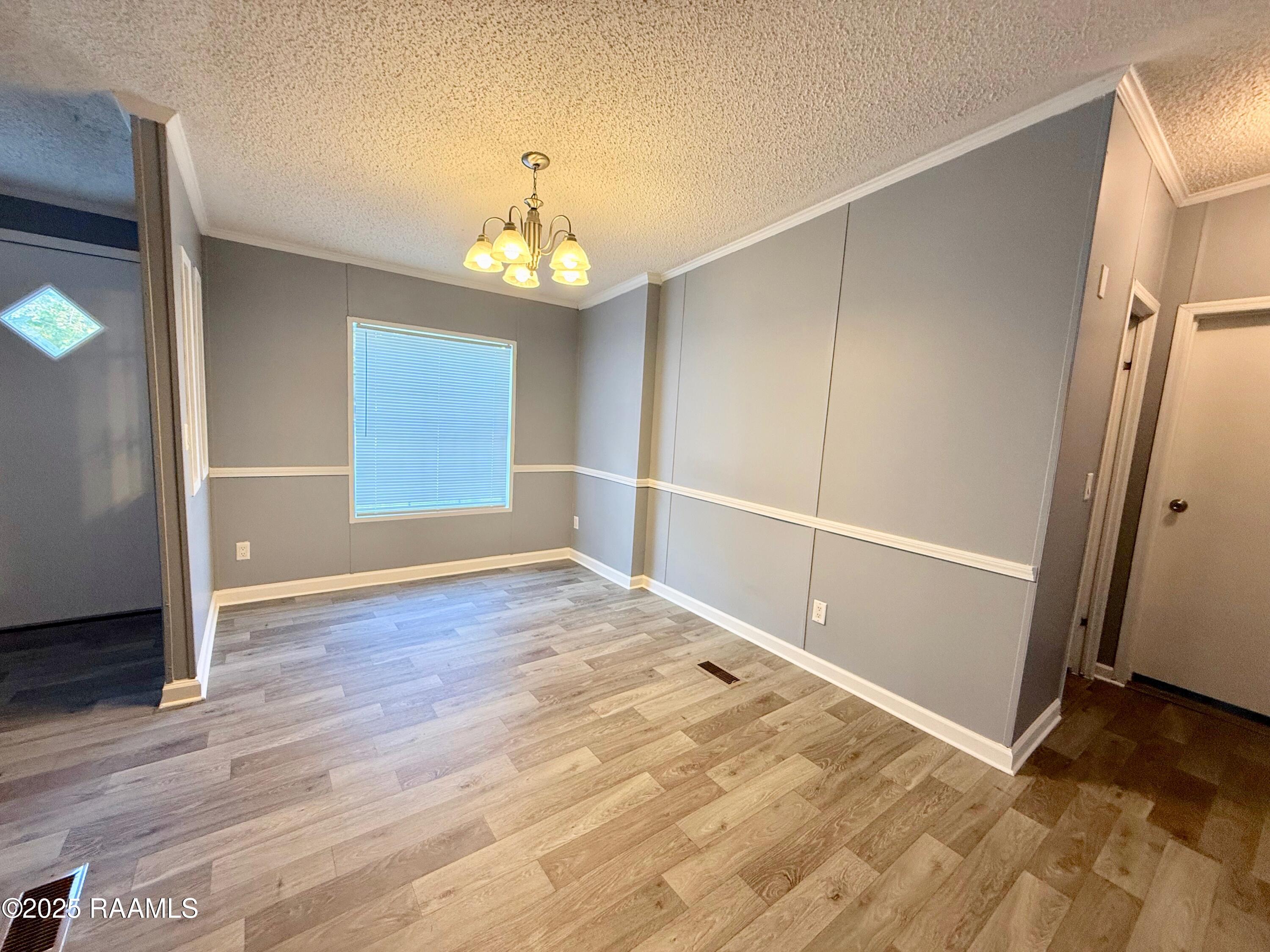 2900 Loreauville Road, Unit 1 New Iberia, LA 70563 - Photo 17 of 48 dining area
