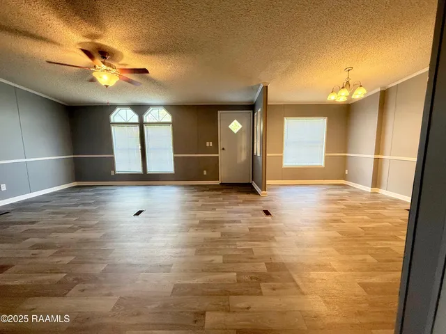 $149,900 | 2900 Loreauville Road, Unit 1, New Iberia, LA 70563