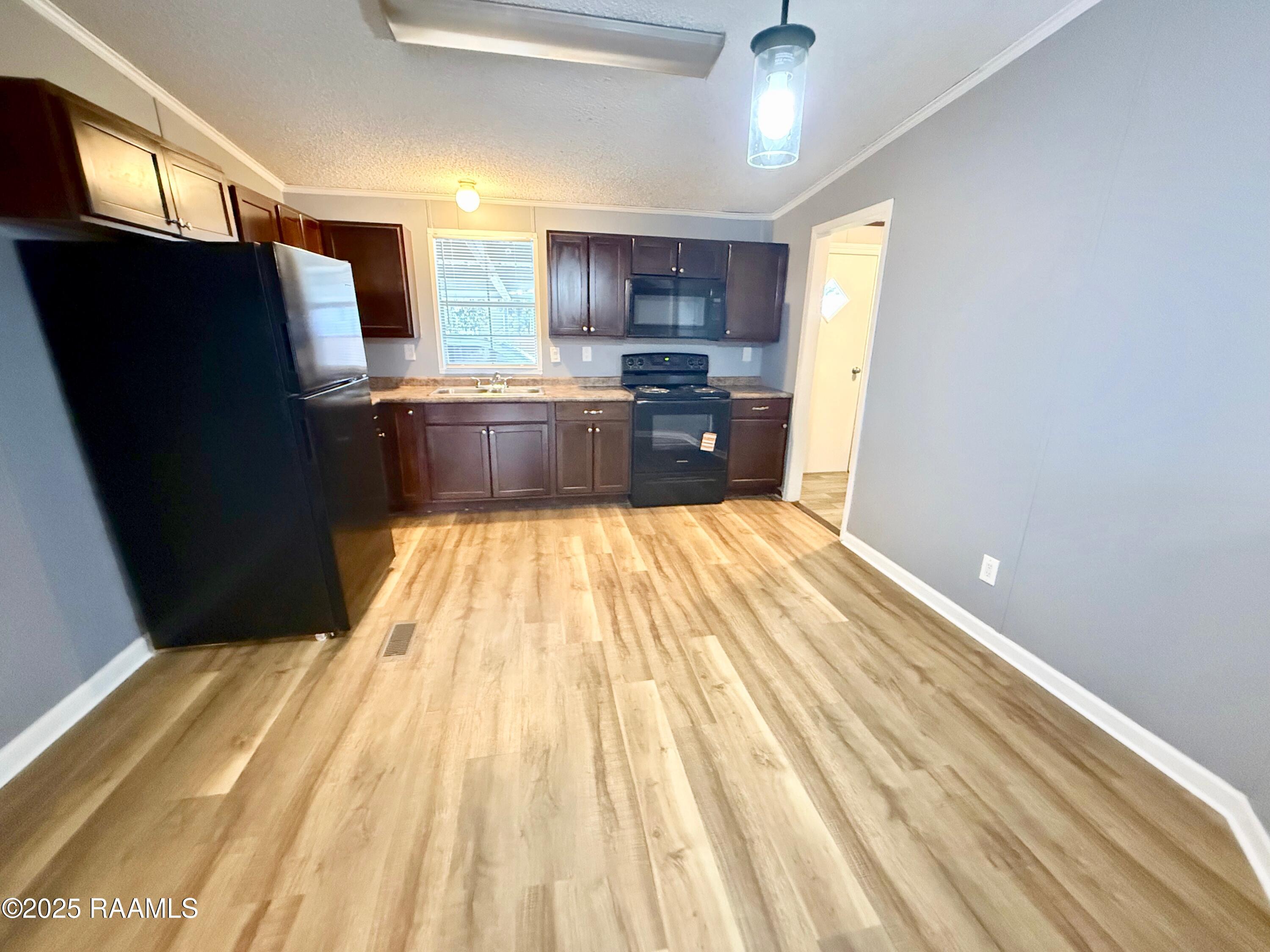 2900 Loreauville Road, Unit 1 New Iberia, LA 70563 - Photo 23 of 48 kitchen