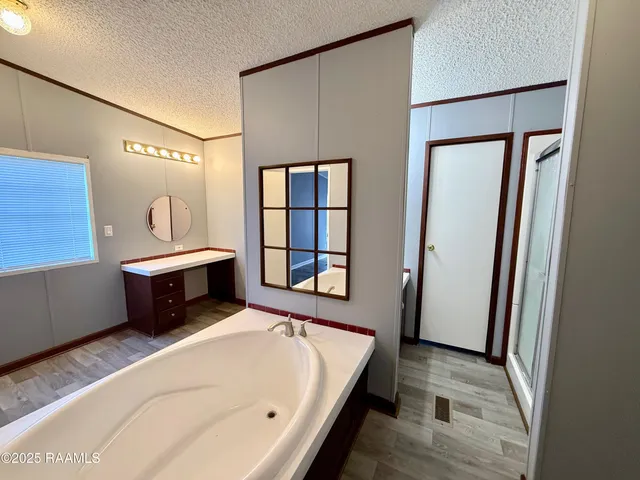 $149,900 | 2900 Loreauville Road, Unit 1, New Iberia, LA 70563