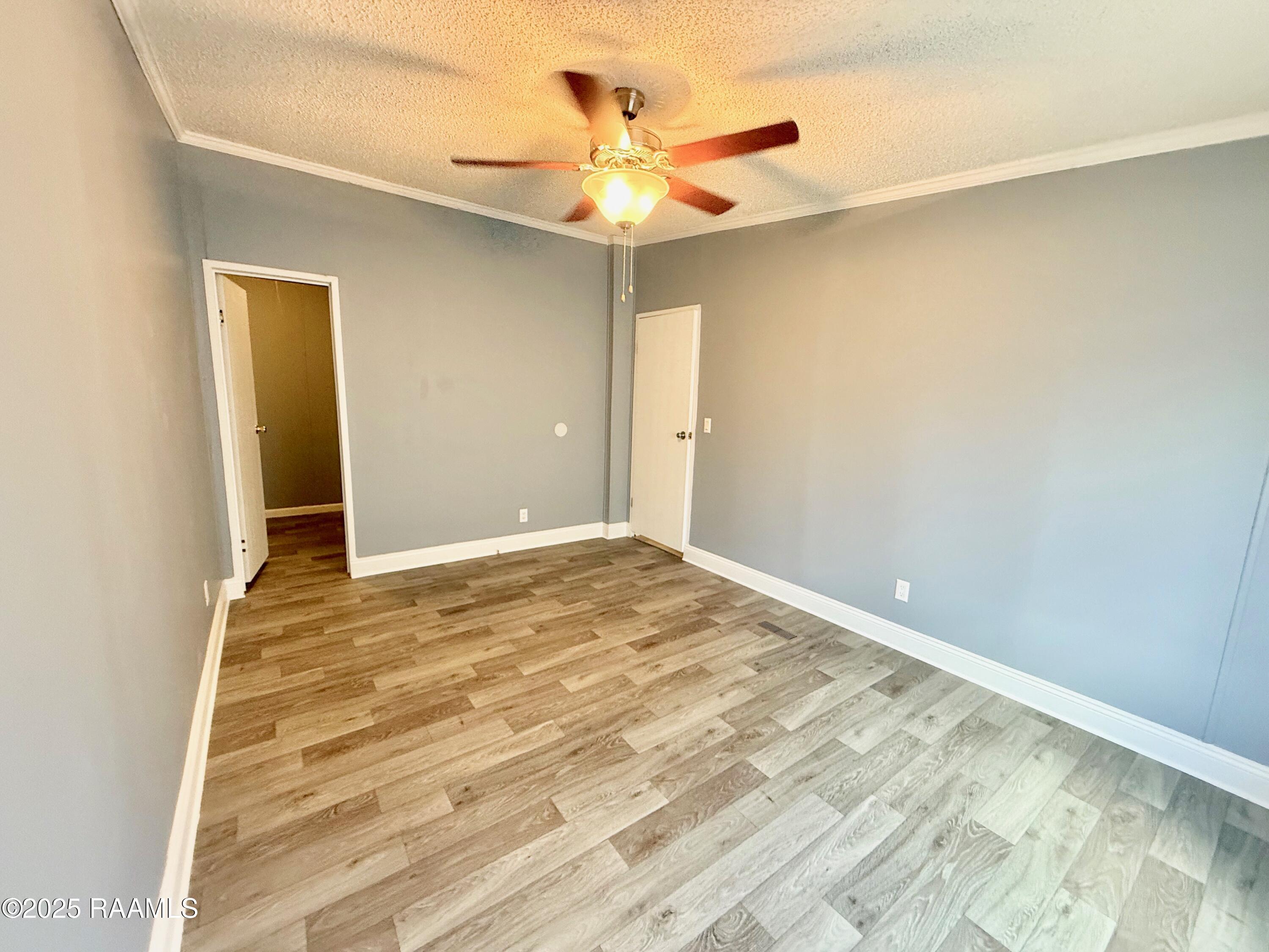 2900 Loreauville Road, Unit 1 New Iberia, LA 70563 - Photo 41 of 48 2nd bedroom
