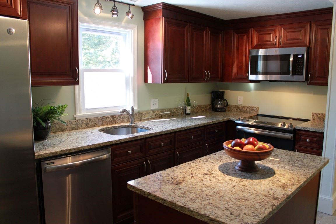 131 Stinson Road Goffstown, NH 03045 - Photo 3 of 12