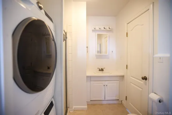 $2,000 | 109 Vista Terrace South, Unit B, Mahopac, NY 10541