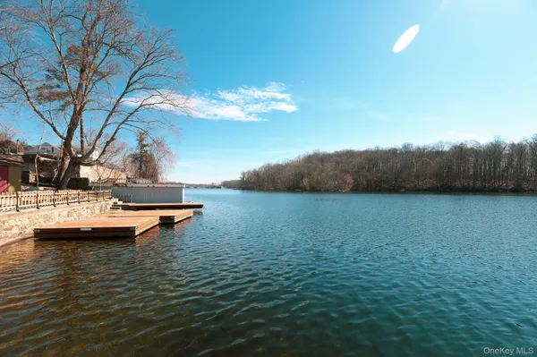 $2,000 | 109 Vista Terrace South, Unit B, Mahopac, NY 10541