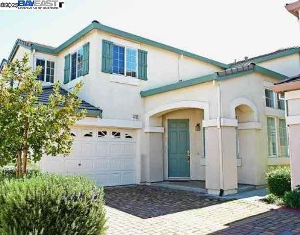a front view of house with yard