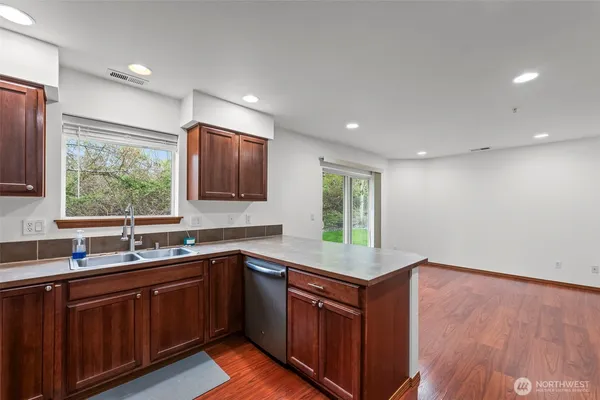 $350,000 | 17817 79th Ave Court East, Puyallup, WA 98375