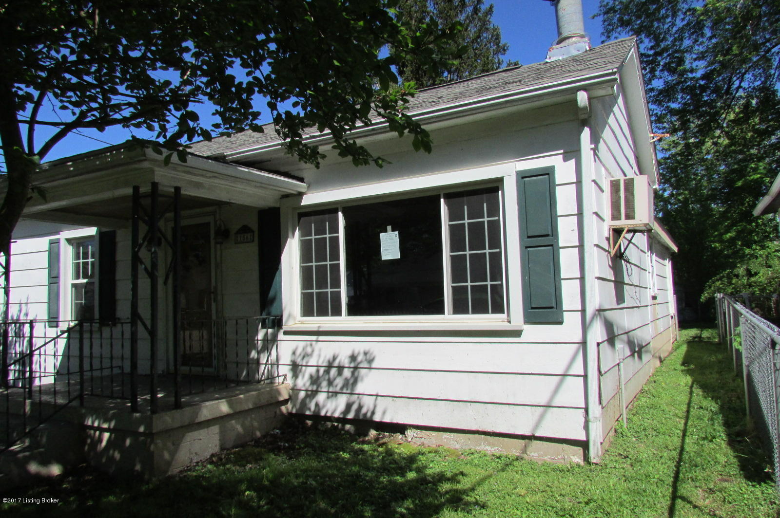 156 Center Street Lebanon Junction, KY 40150 - Photo 12 of 12 right