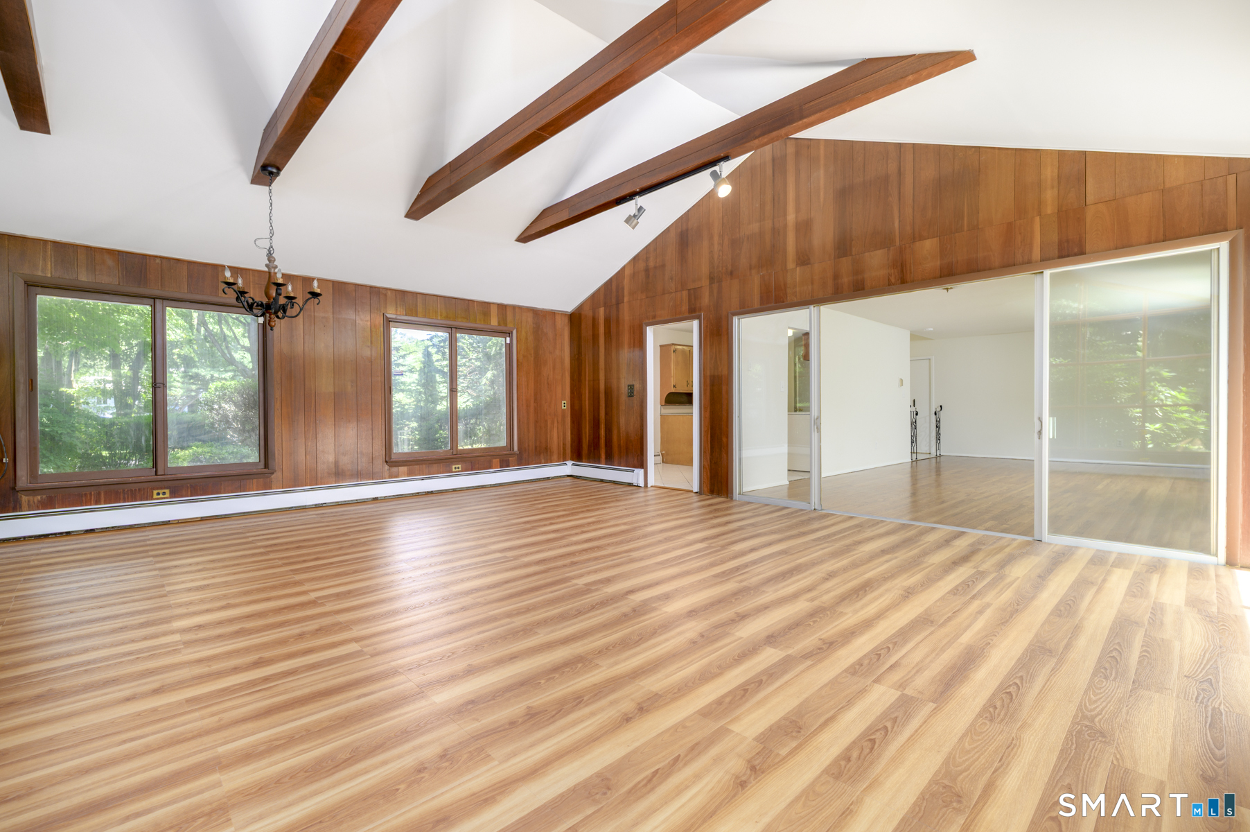 9 Pocono Road Norwalk, CT 06851 - Photo 15 of 40