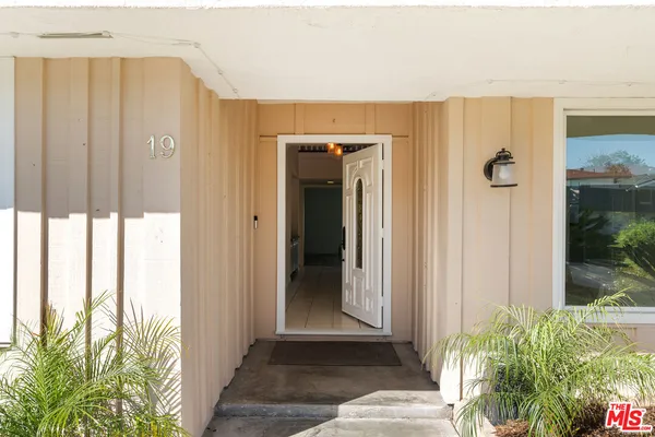 $1,299,000 | 19 La Paz Court, Simi Valley, CA 93065