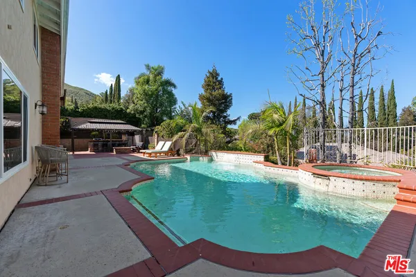 $1,299,000 | 19 La Paz Court, Simi Valley, CA 93065