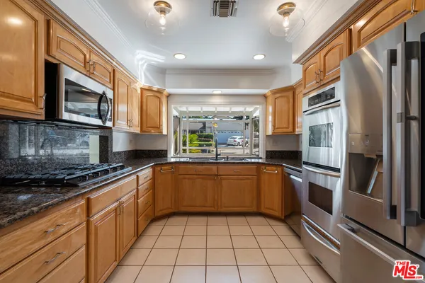 $1,299,000 | 19 La Paz Court, Simi Valley, CA 93065