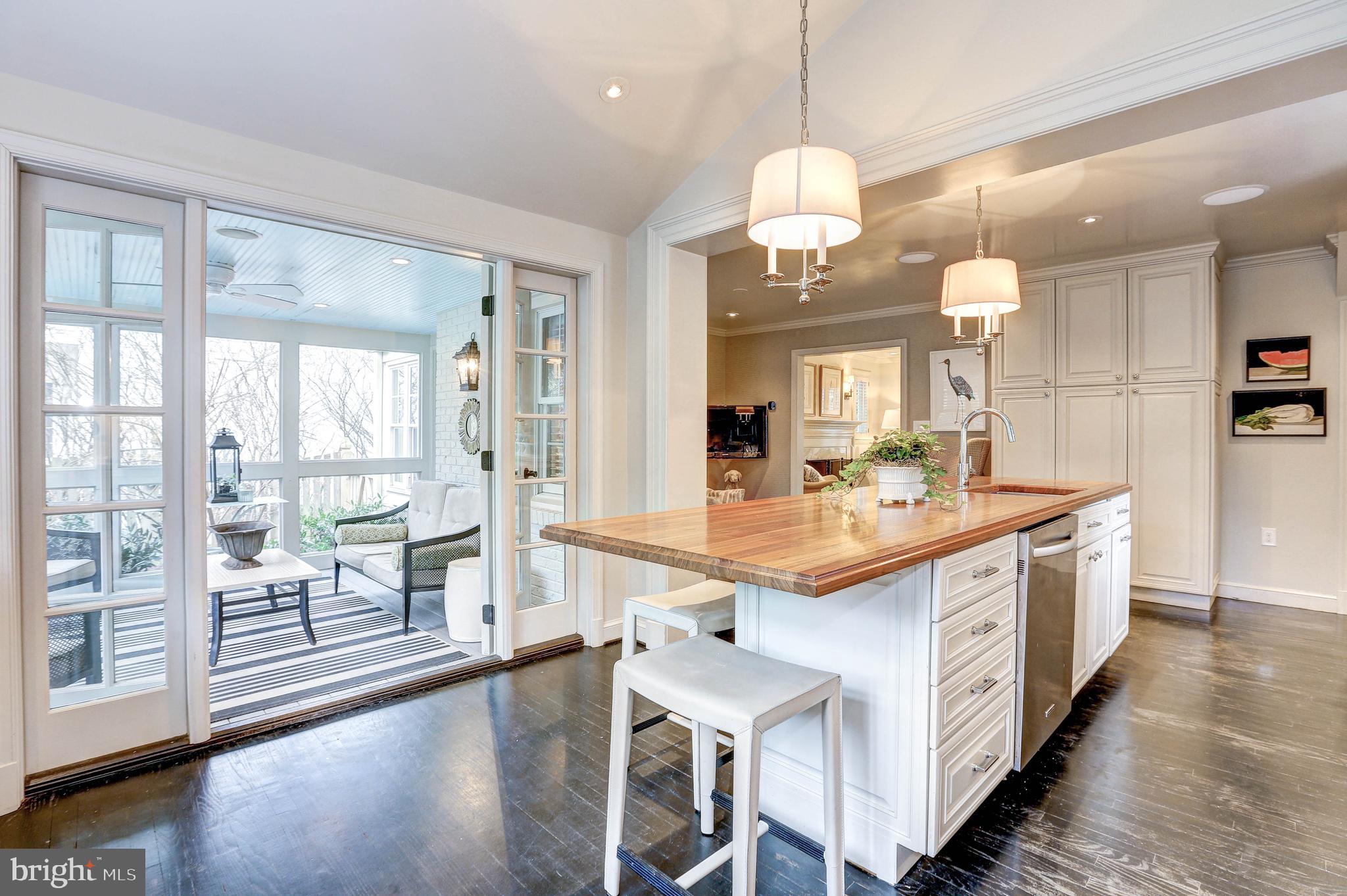 6001 Gloster Road Bethesda, MD 20816 - Photo 19 of 64 Keep the chef company.