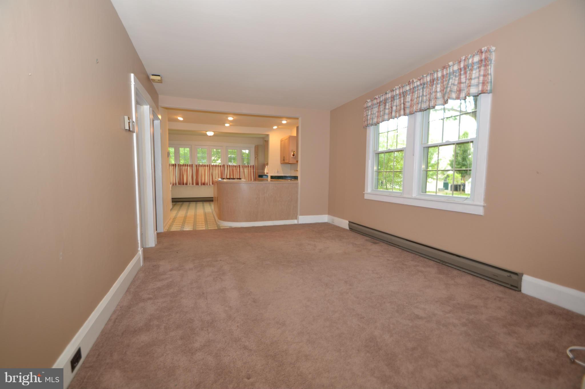 1508 Burke Road Baltimore, MD 21220 - Photo 10 of 30 Dining Room