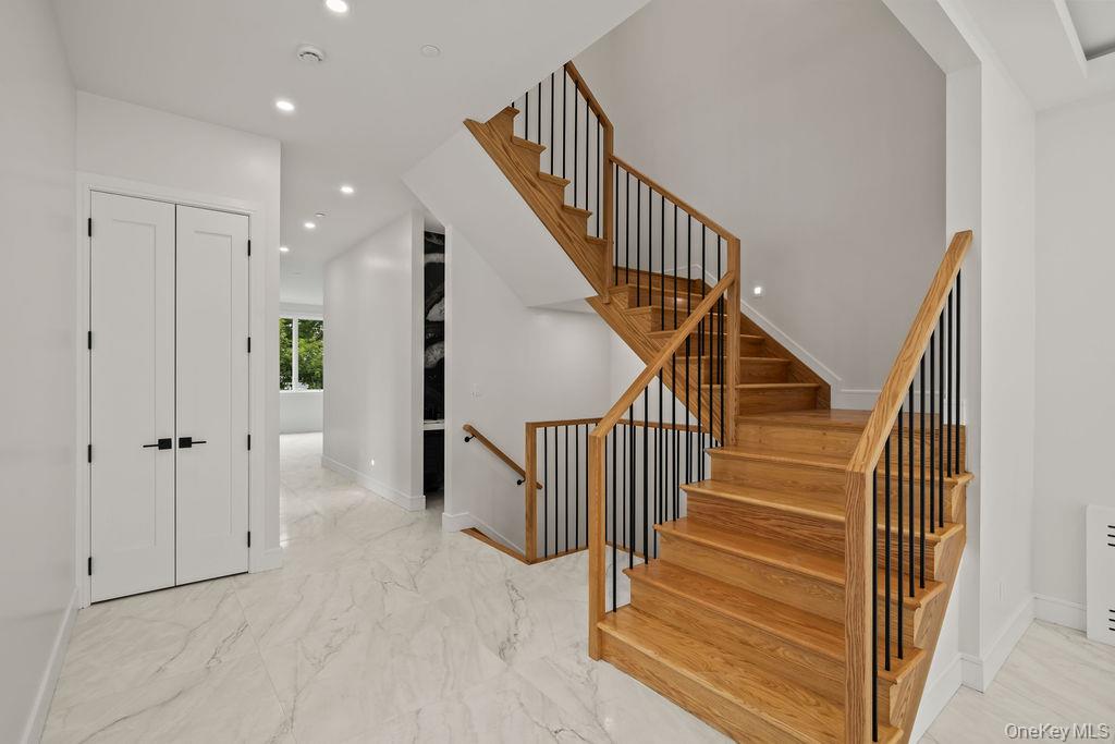11 Lincoln Street, Unit 201 Spring Valley, NY 10977 - Photo 8 of 50