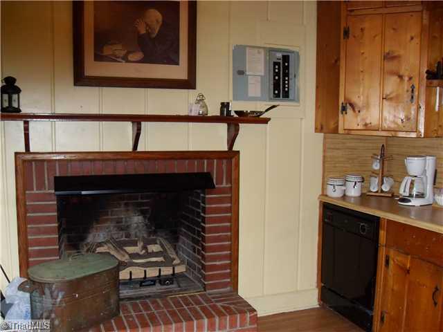 246 S Road Lexington, NC 27292 - Photo 13 of 16 Kitchen.