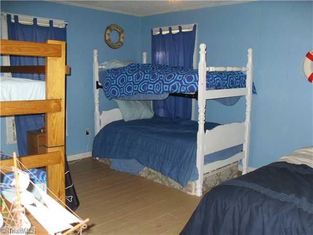 246 S Road Lexington, NC 27292 - Photo 8 of 16 3rd Bedroom.
