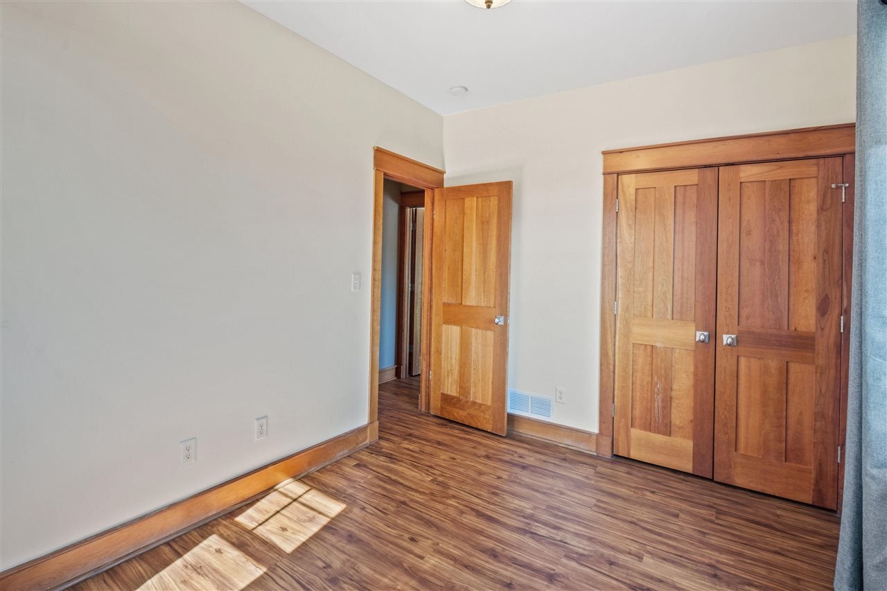 1089 Foster Road Iowa City, IA 52245 - Photo 17 of 41 Gallery Image 17