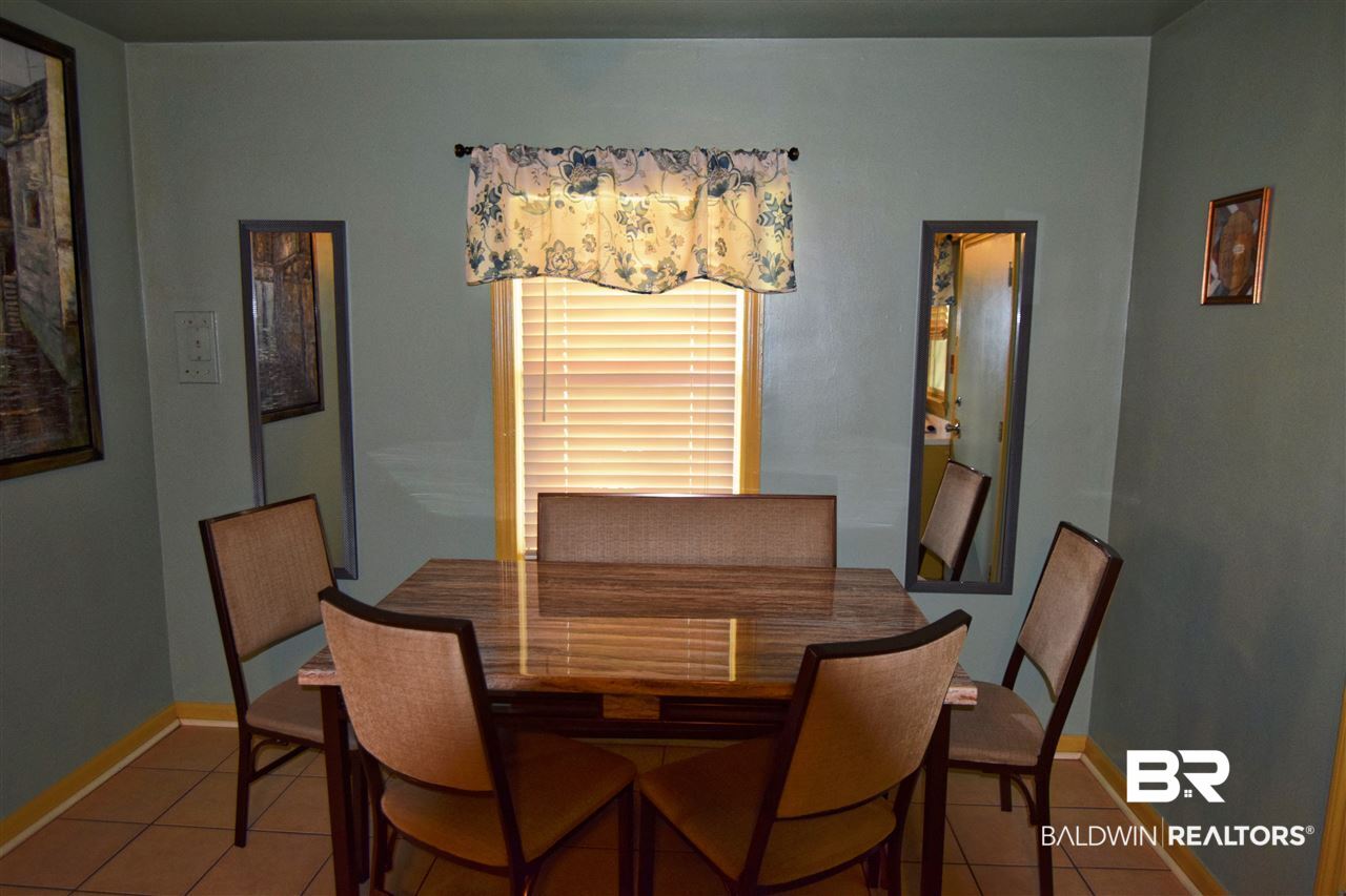 2515 Rowell Street Mobile, AL 36606 - Photo 7 of 14 Dining Area