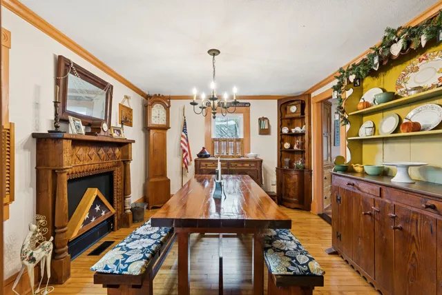 $570,000 | 12 Sea Street, Boothbay Harbor, ME 04538