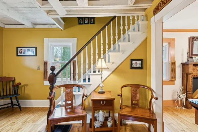 $570,000 | 12 Sea Street, Boothbay Harbor, ME 04538