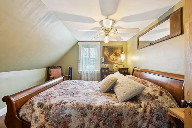 $570,000 | 12 Sea Street, Boothbay Harbor, ME 04538