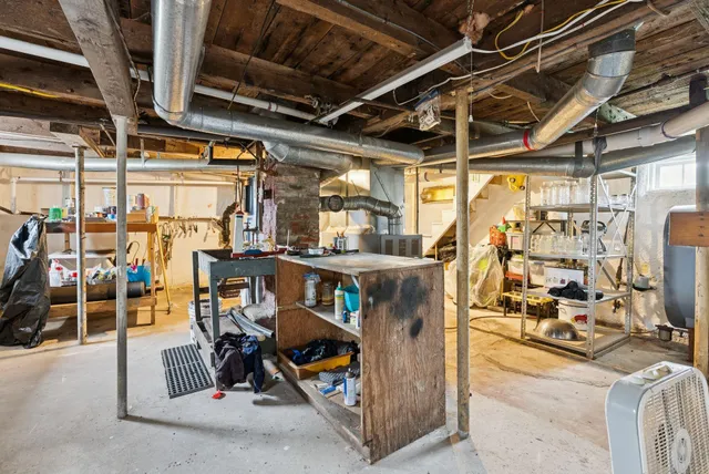 $570,000 | 12 Sea Street, Boothbay Harbor, ME 04538