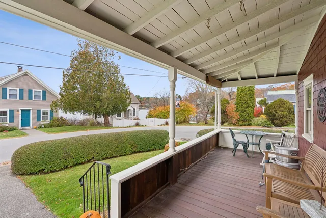 $570,000 | 12 Sea Street, Boothbay Harbor, ME 04538