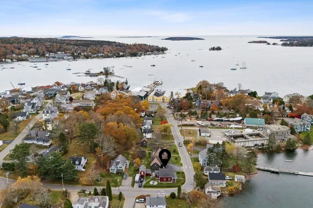 $570,000 | 12 Sea Street, Boothbay Harbor, ME 04538