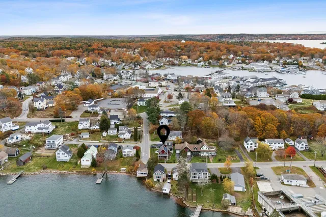 $570,000 | 12 Sea Street, Boothbay Harbor, ME 04538
