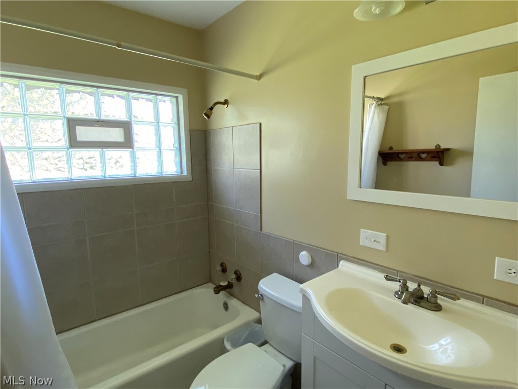 4138 Burkey Road Austintown, OH 44515 - Photo 14 of 18