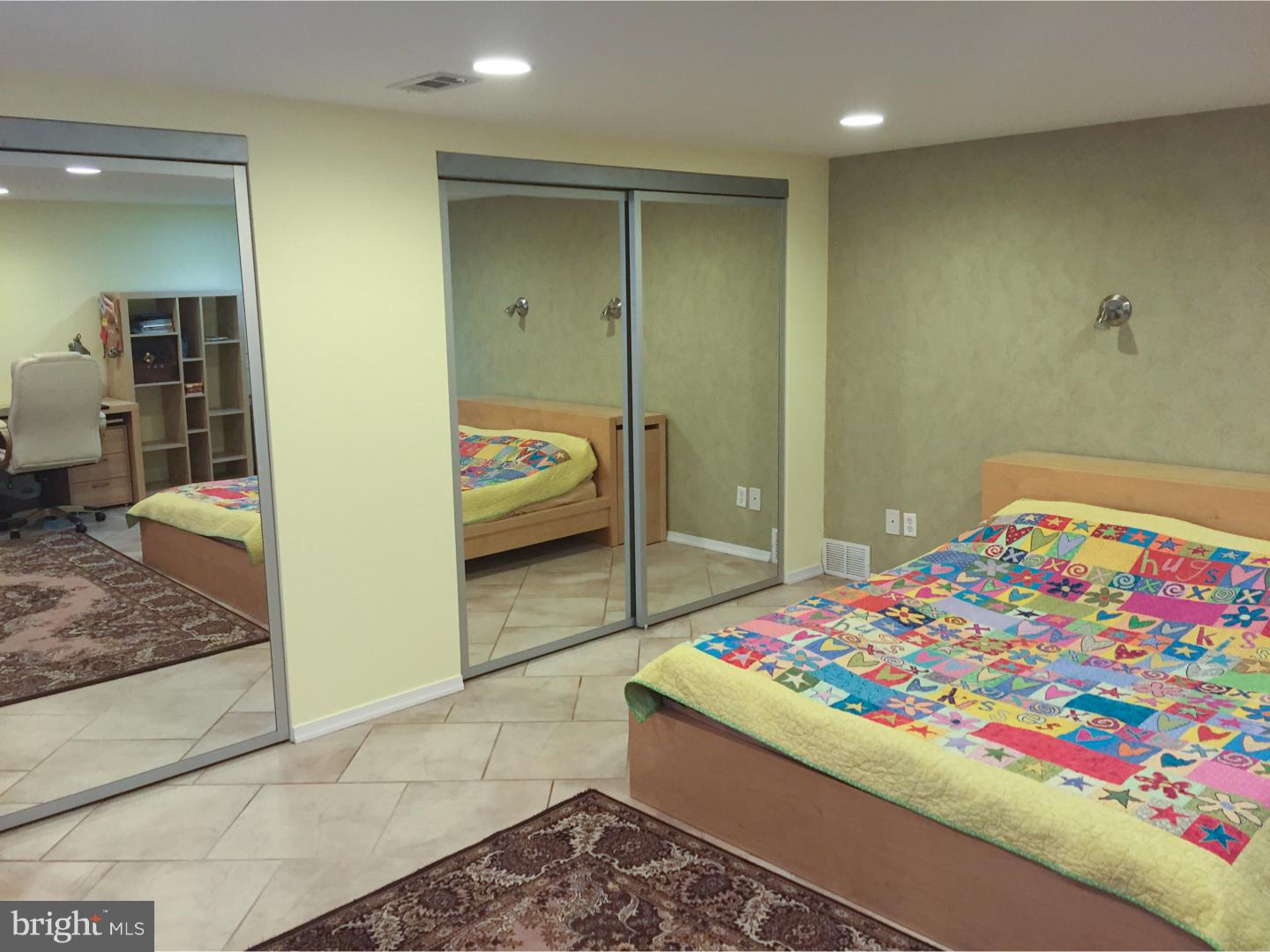 8917 Blue Grass Road Philadelphia, PA 19152 - Photo 11 of 20 Gallery Image 11