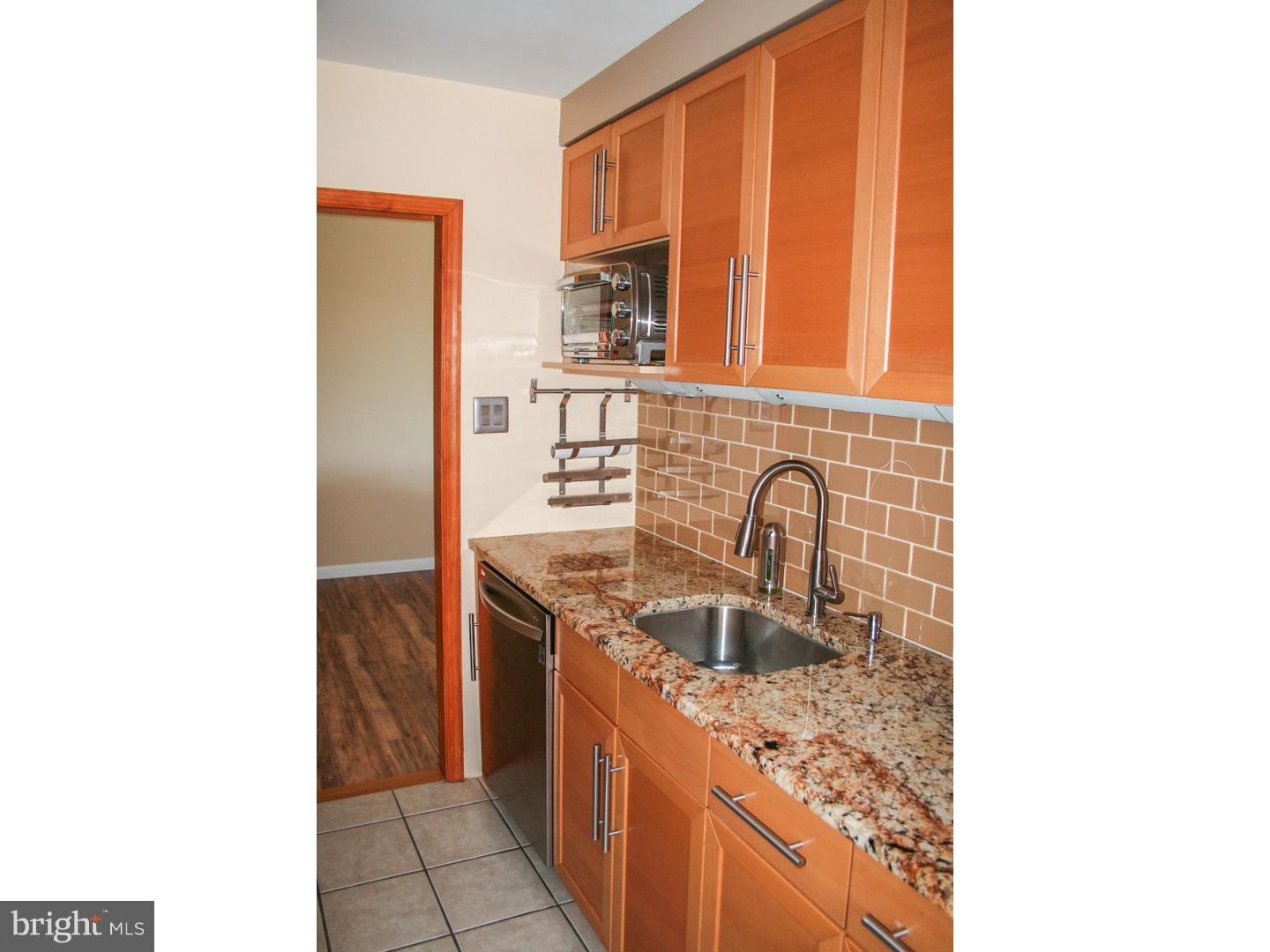8917 Blue Grass Road Philadelphia, PA 19152 - Photo 6 of 20 Gallery Image 6