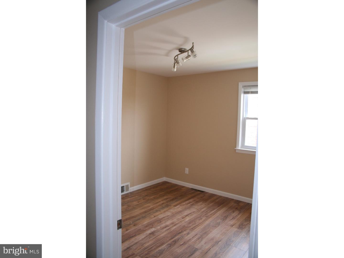 8917 Blue Grass Road Philadelphia, PA 19152 - Photo 9 of 20 Gallery Image 9