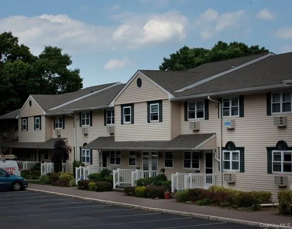 $2,295 | 280 Belmore Avenue, Unit 88, East Islip, NY 11730