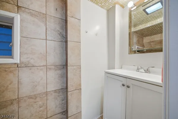 $2,200 | 245 Pierre Avenue, Unit 1, Garfield, NJ 07026