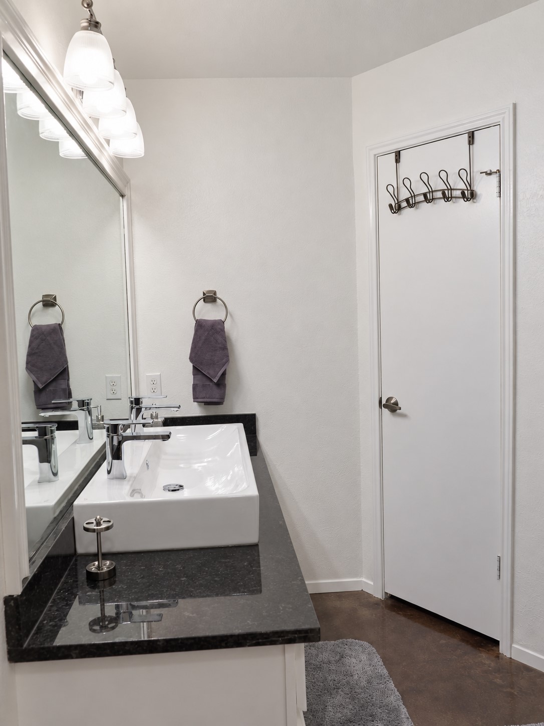 11404 Ruffed Grouse Drive Austin, TX 78758 - Photo 12 of 21 Dual Walk in closets