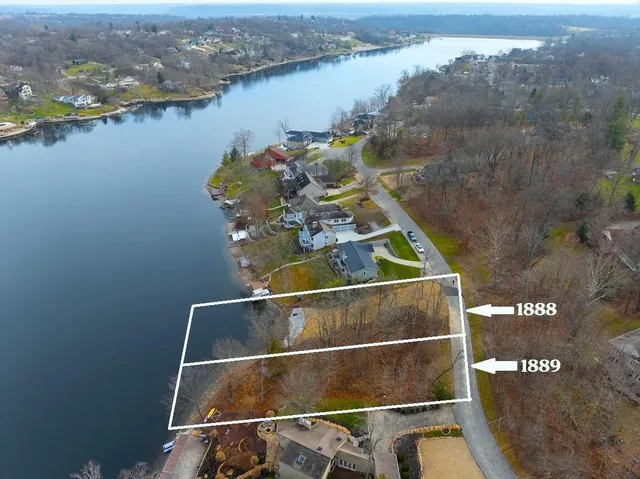 $329,900 | 1889 Aqua Vista Drive, Lawrenceburg, IN 47025