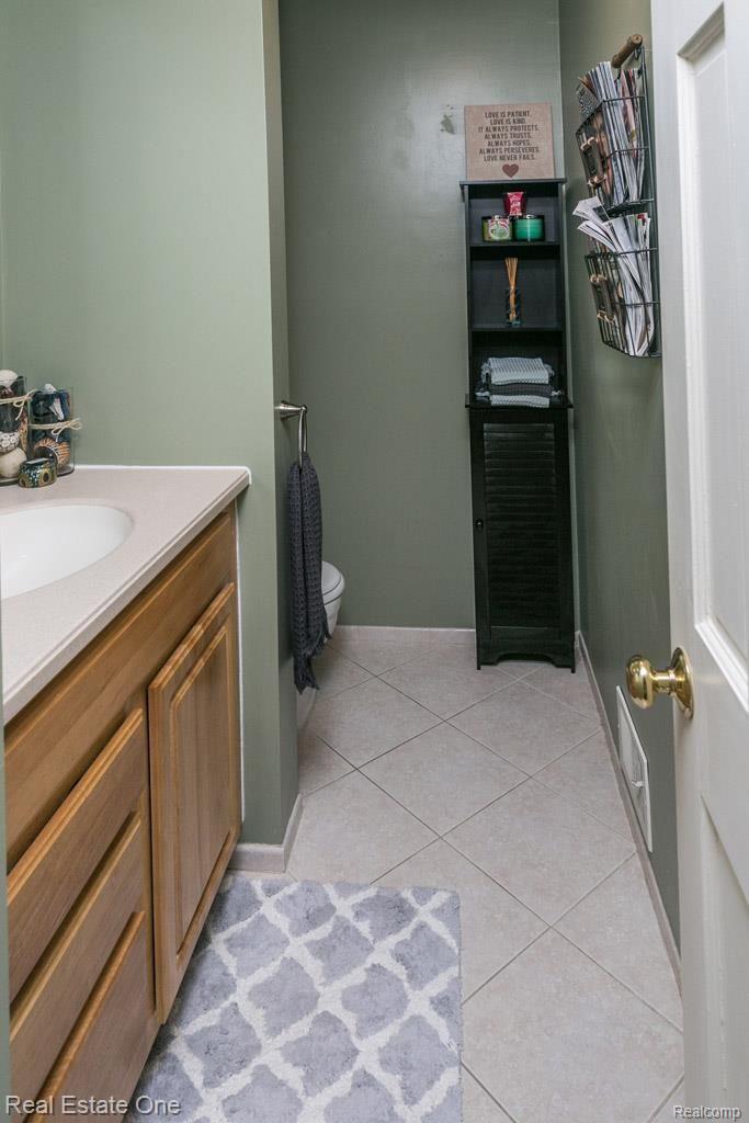 1351 Nightingale Road Wixom, MI 48393 - Photo 13 of 36 4Y0A6438.jpg