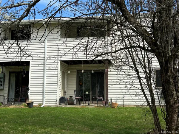 $249,000 | 40 Scarborough Lane, Unit A, Wappingers Falls, NY 12590