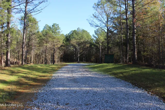 $570,000 | 2000 Highway 35 West Ms 39192, West, MS 39192