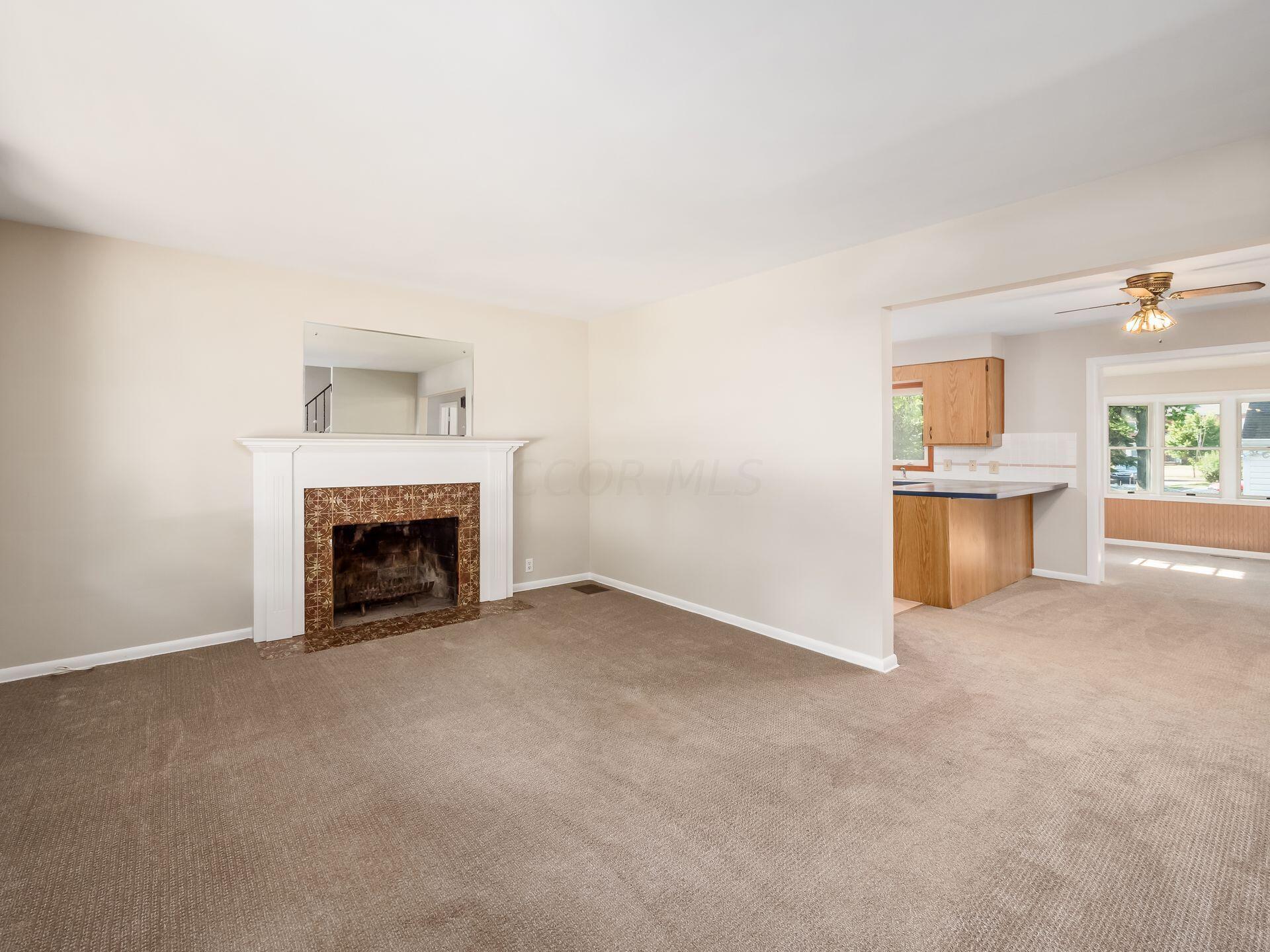 1569 Barrington Road Columbus, OH 43221 - Photo 3 of 43 Living Room to Kitchen