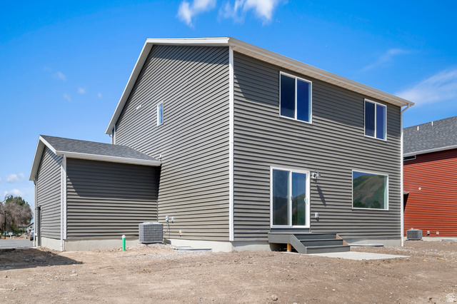 692 West 2840 South, Unit 11 Logan, UT 84321 - Photo 6 of 23