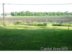 2205 Montgomery Lane Springfield, IL 62703 - Photo 3 of 12