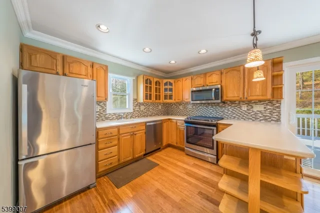 $799,000 | 367 Greenbrier Court, Mountainside, NJ 07092