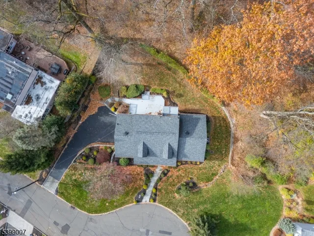 $799,000 | 367 Greenbrier Court, Mountainside, NJ 07092