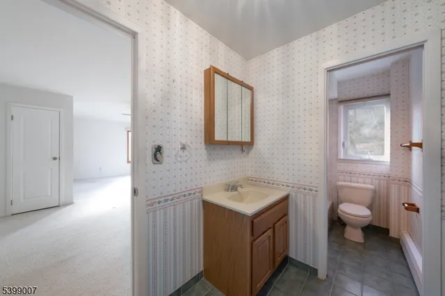 $799,000 | 367 Greenbrier Court, Mountainside, NJ 07092