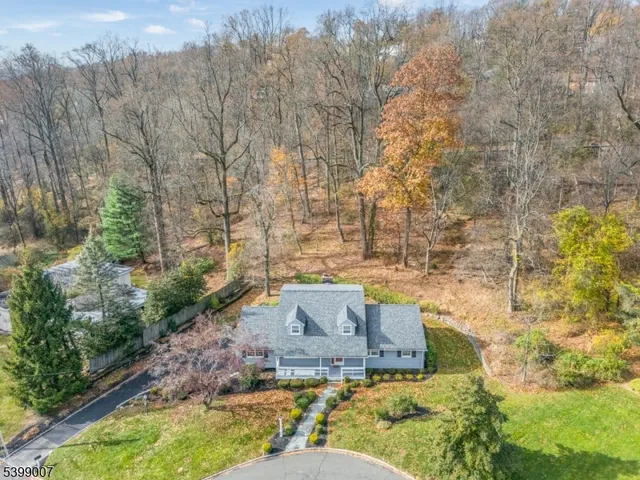 $799,000 | 367 Greenbrier Court, Mountainside, NJ 07092
